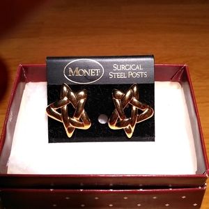 Monet Gold Star Earrings